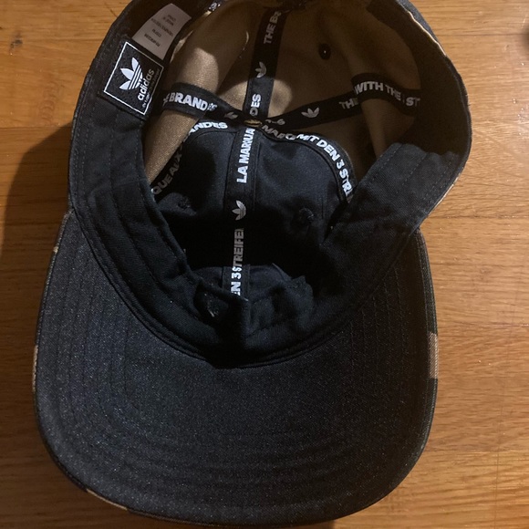 🌲⛰️Adidas Camo Drifit Athletic Hat - Picture 3 of 7